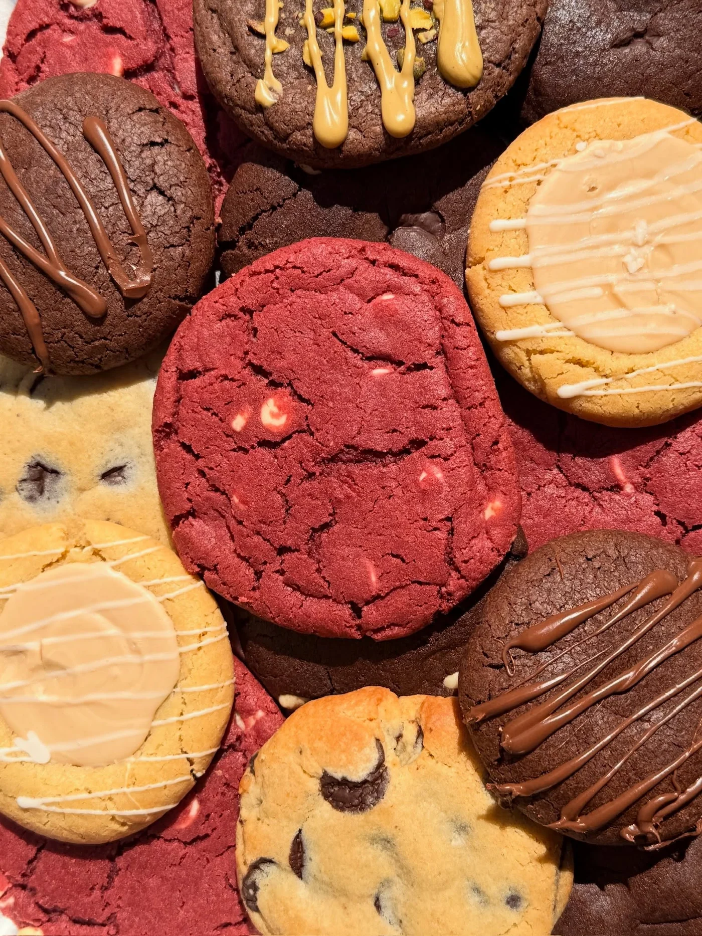 Bunte Auswahl verschiedener ATHËNA Cookies
